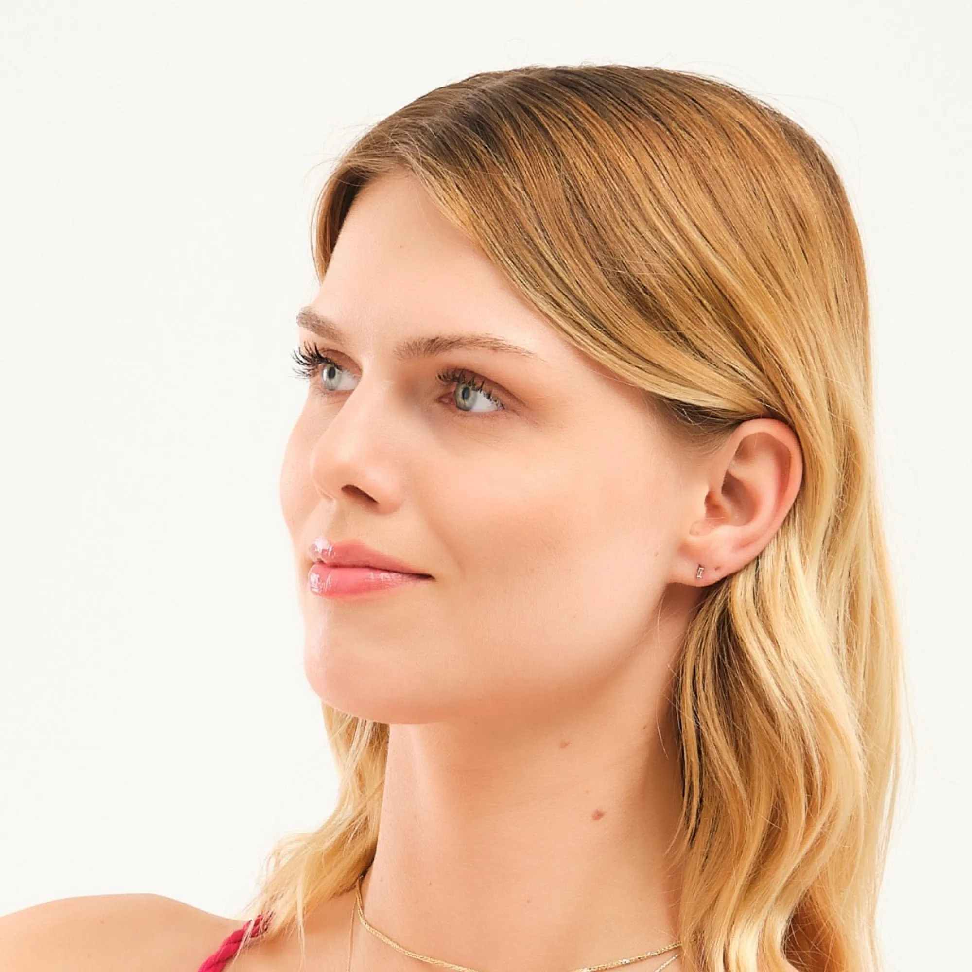 14K Solid Gold Vivien Baguette Diamond Studs