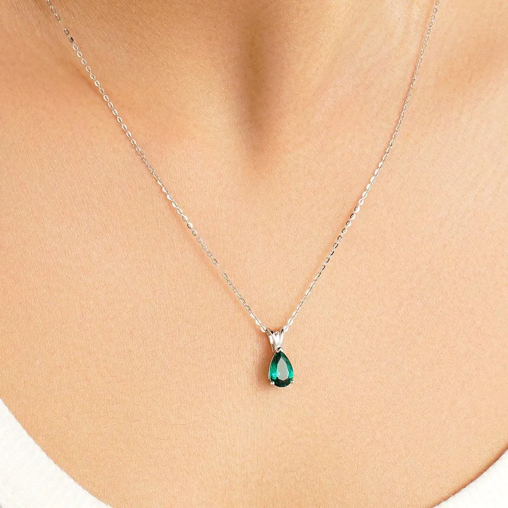1.5 CT. Pear Shaped Emerald Solitaire Pendant