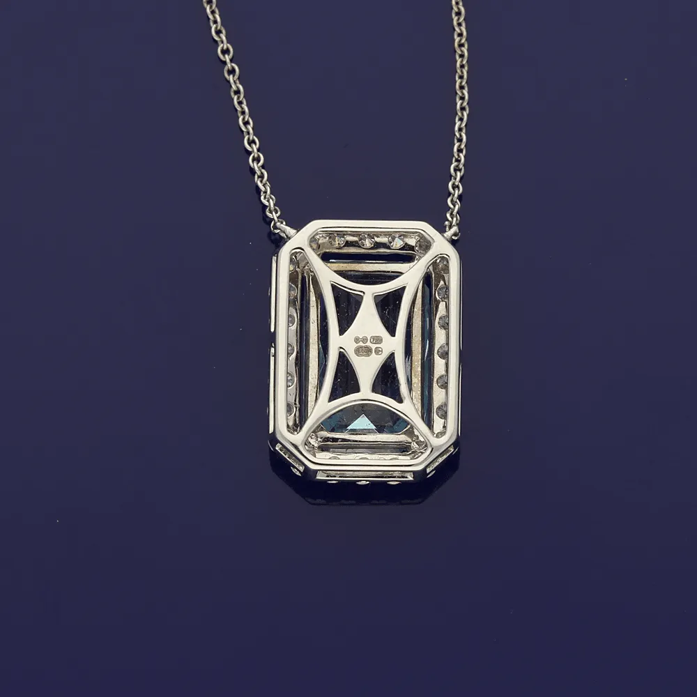 18ct White Gold Rectangular Cut Aquamarine and Diamond Necklace