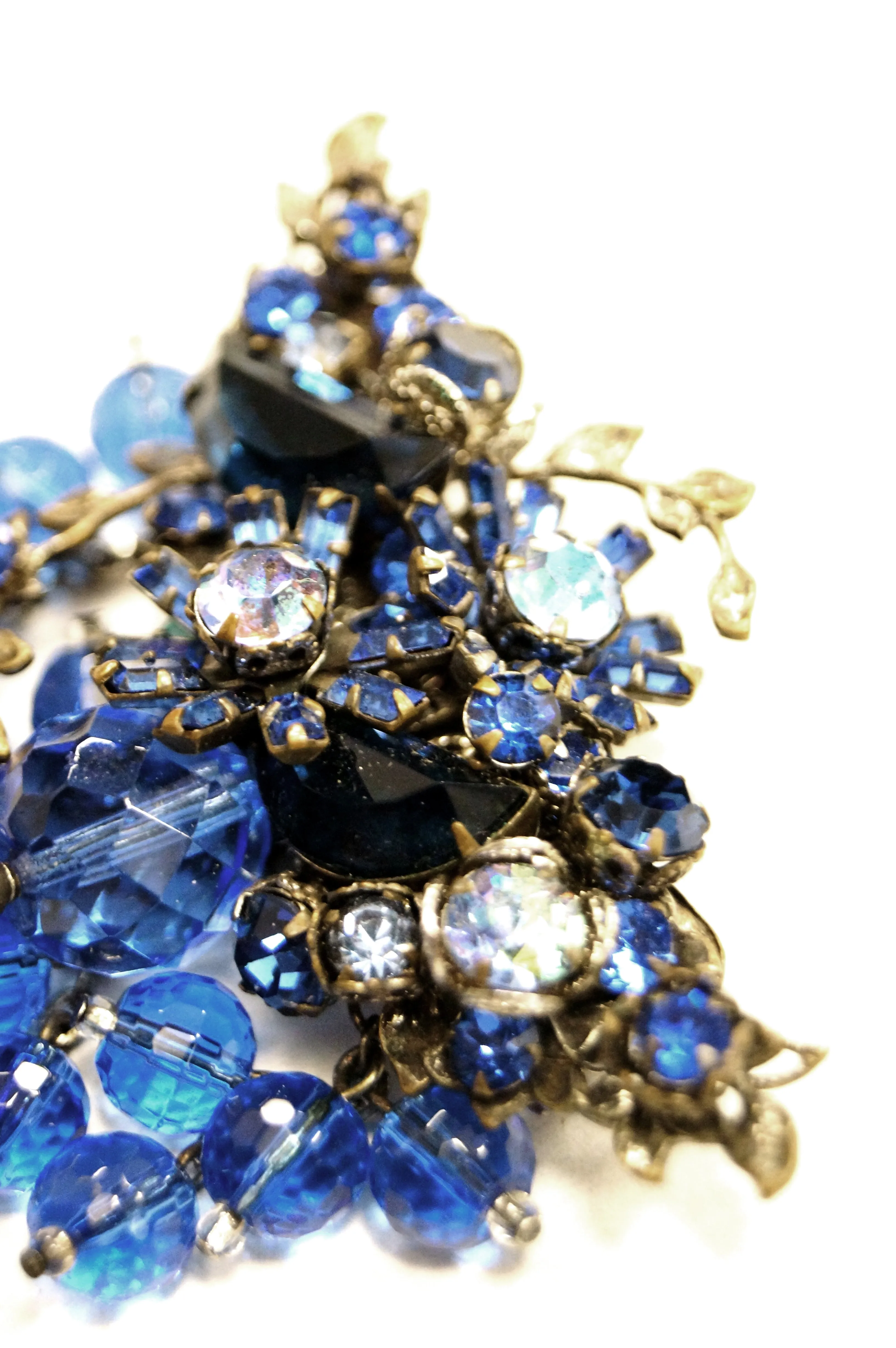 1950s DeMario Blue Beaded Floral Brooch and Bracelet Set