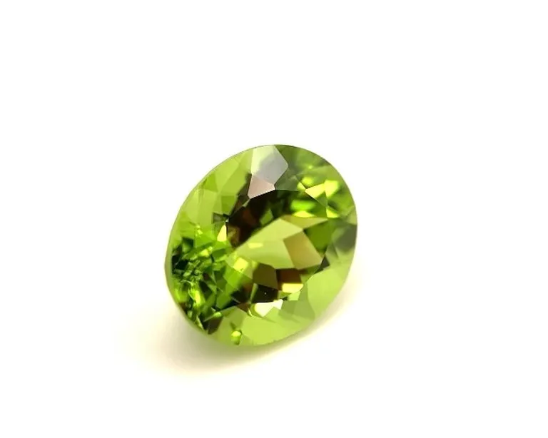 7.34 Carat Peridot Oval, Unset Loose 3-Stone Engagement Ring, Pendant Gemstone