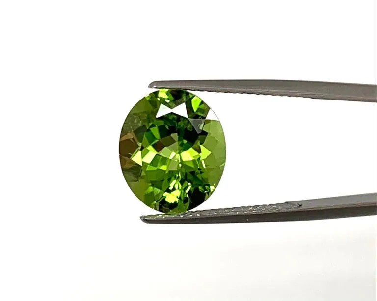 7.34 Carat Peridot Oval, Unset Loose 3-Stone Engagement Ring, Pendant Gemstone