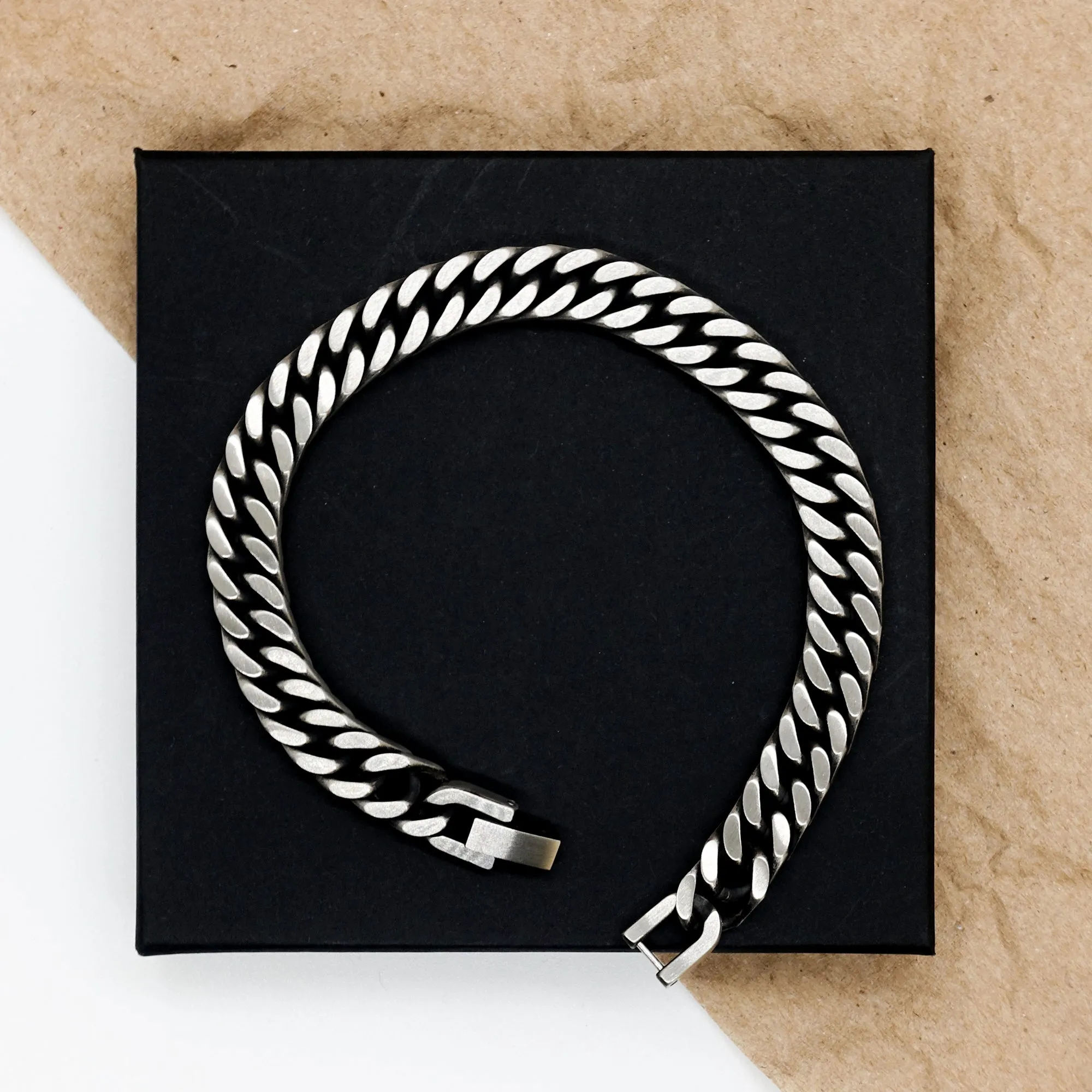 Alaska State Gifts, No matter where life's journey takes me, my heart always whispers, I belong in Alaska, Proud Alaska Cuban Link Chain Bracelet Birthday Christmas For Men, Women, Friends