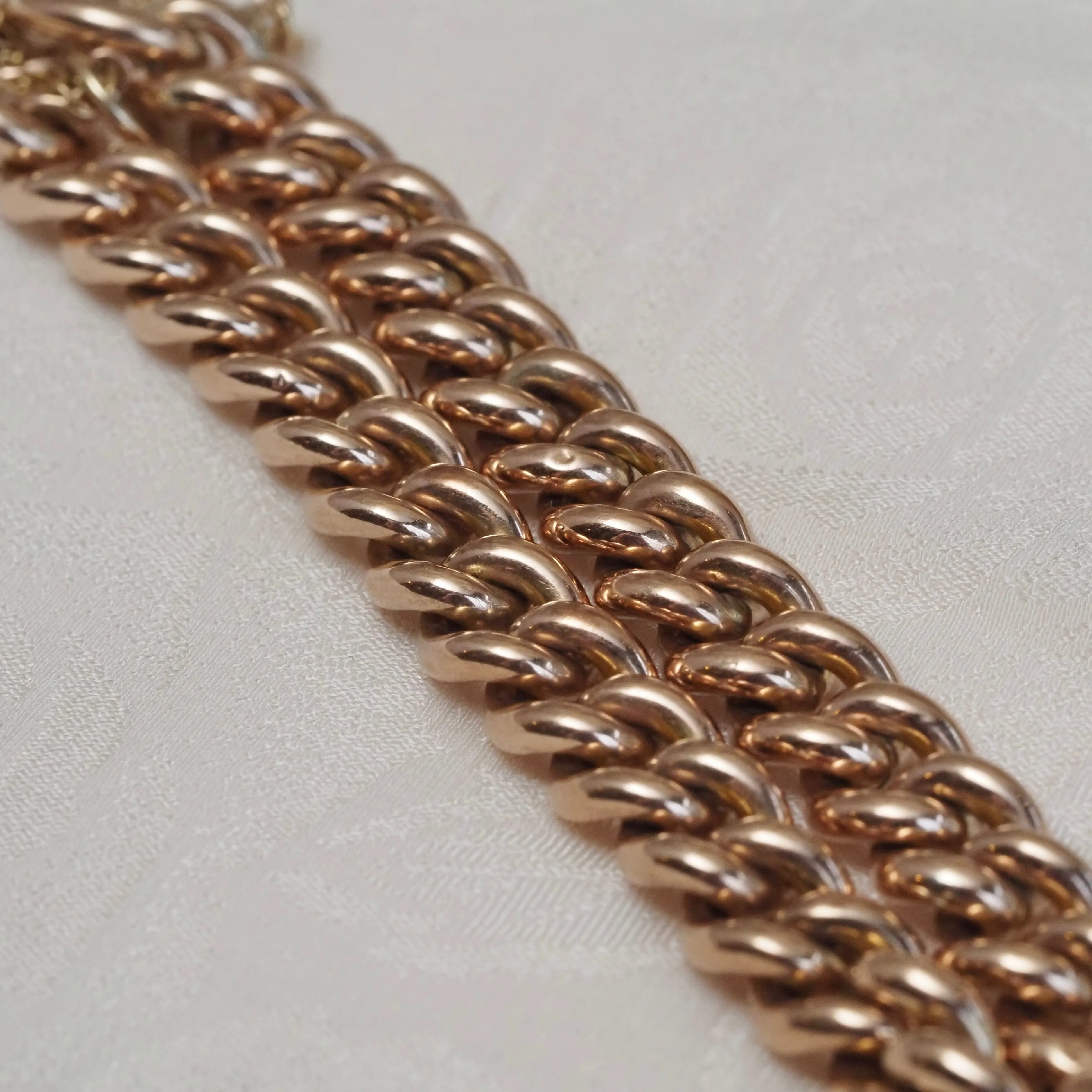 Antique Victorian English Removable Padlock Charm Curb Link Chain 9k Gold Bracelet