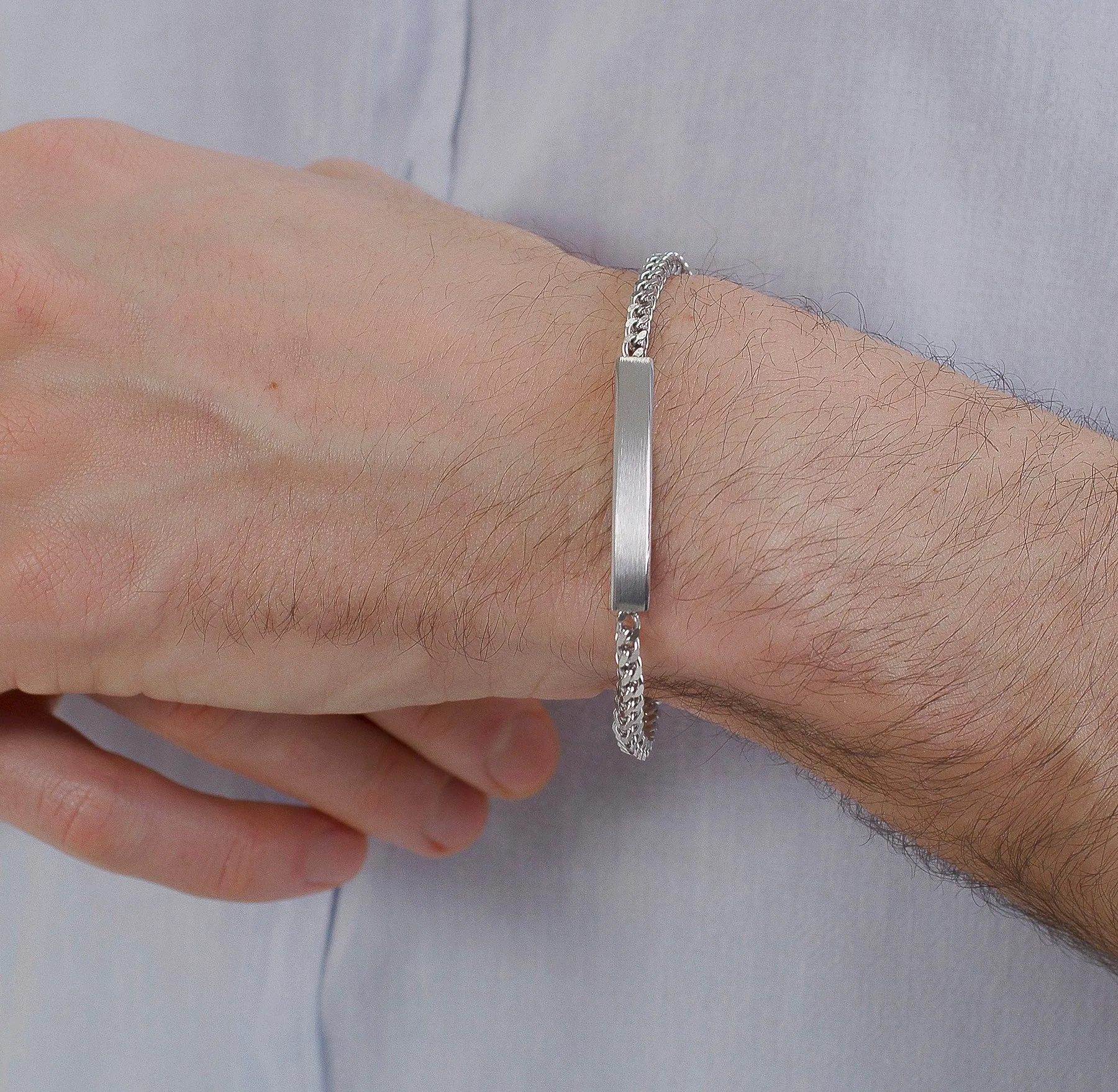 Bar Bracelet in Stainless Steel
