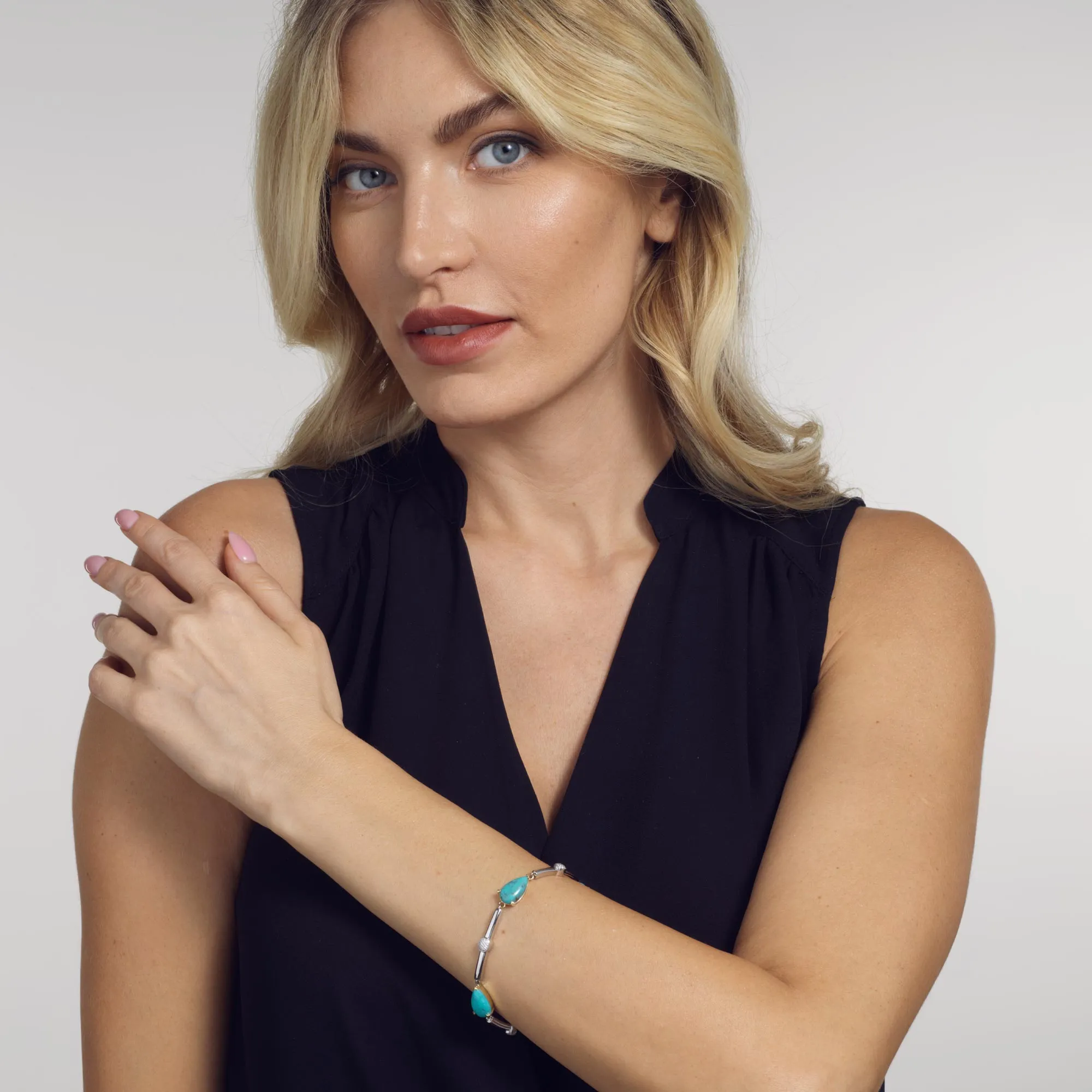 Bermuda Small Gemstone Bracelet with Pave Diamonds