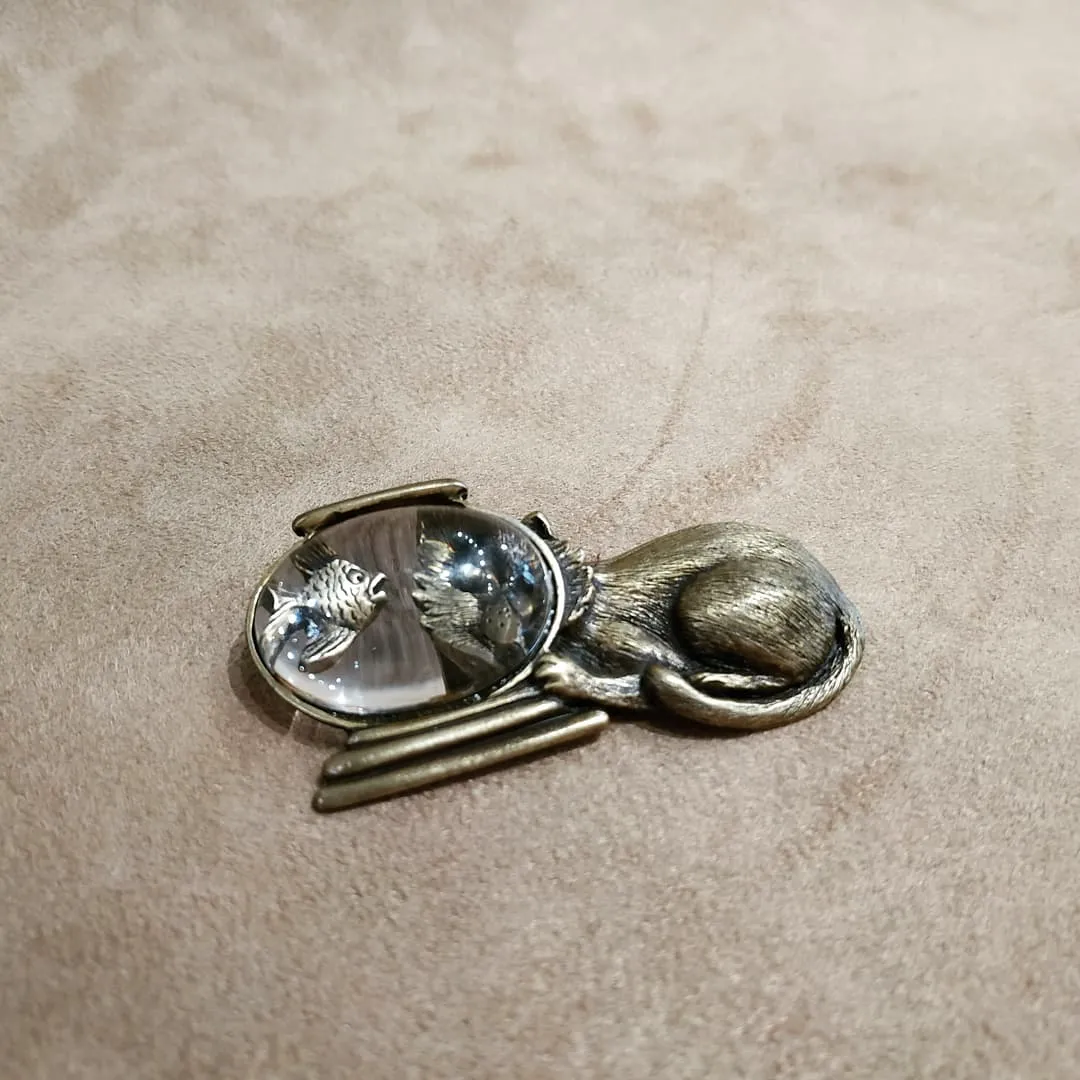 Cat and fishbowl brooch in gold tone pewter by JJ