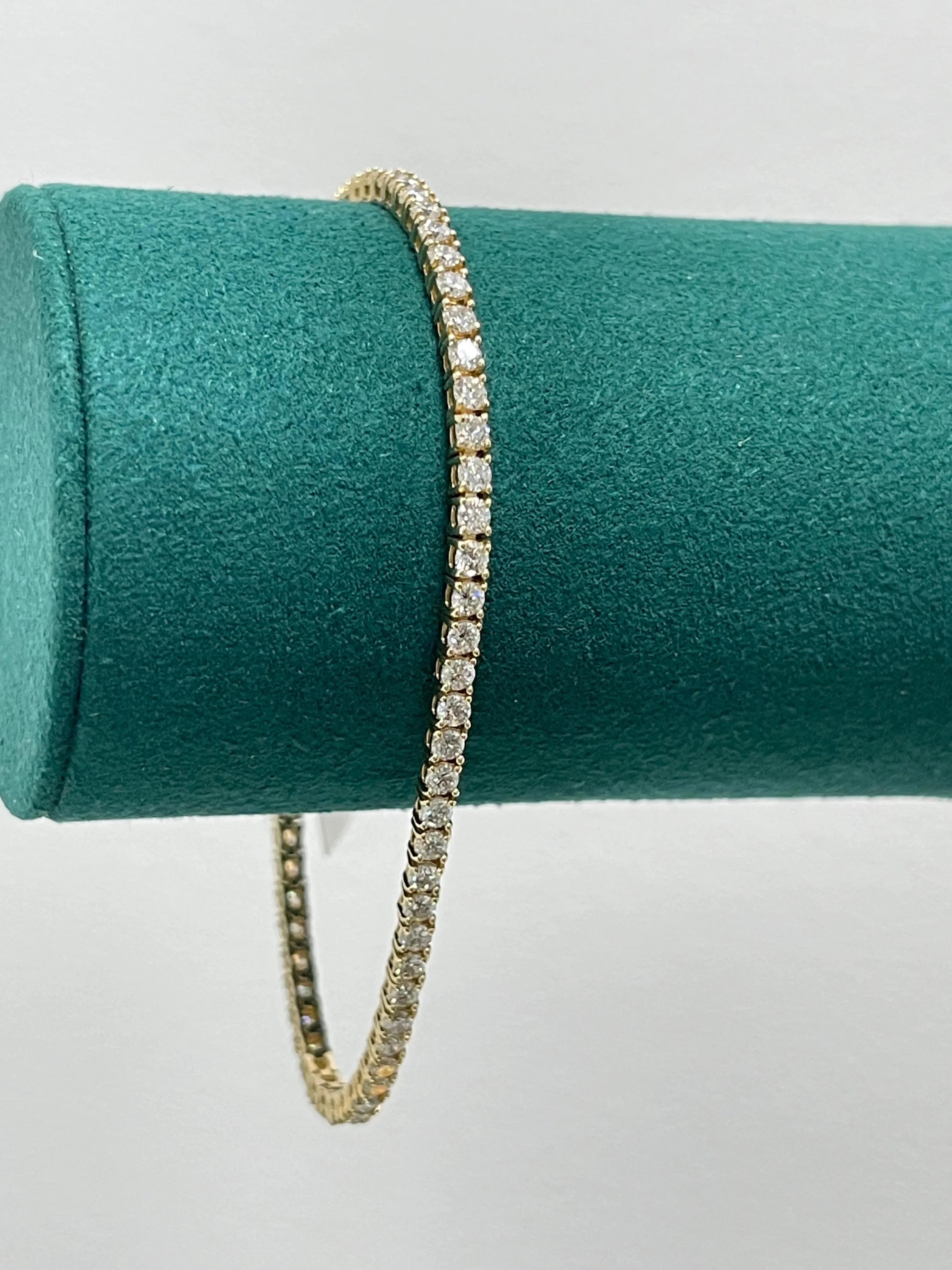 Diamond Tennis Bracelet - Natural Round Diamonds