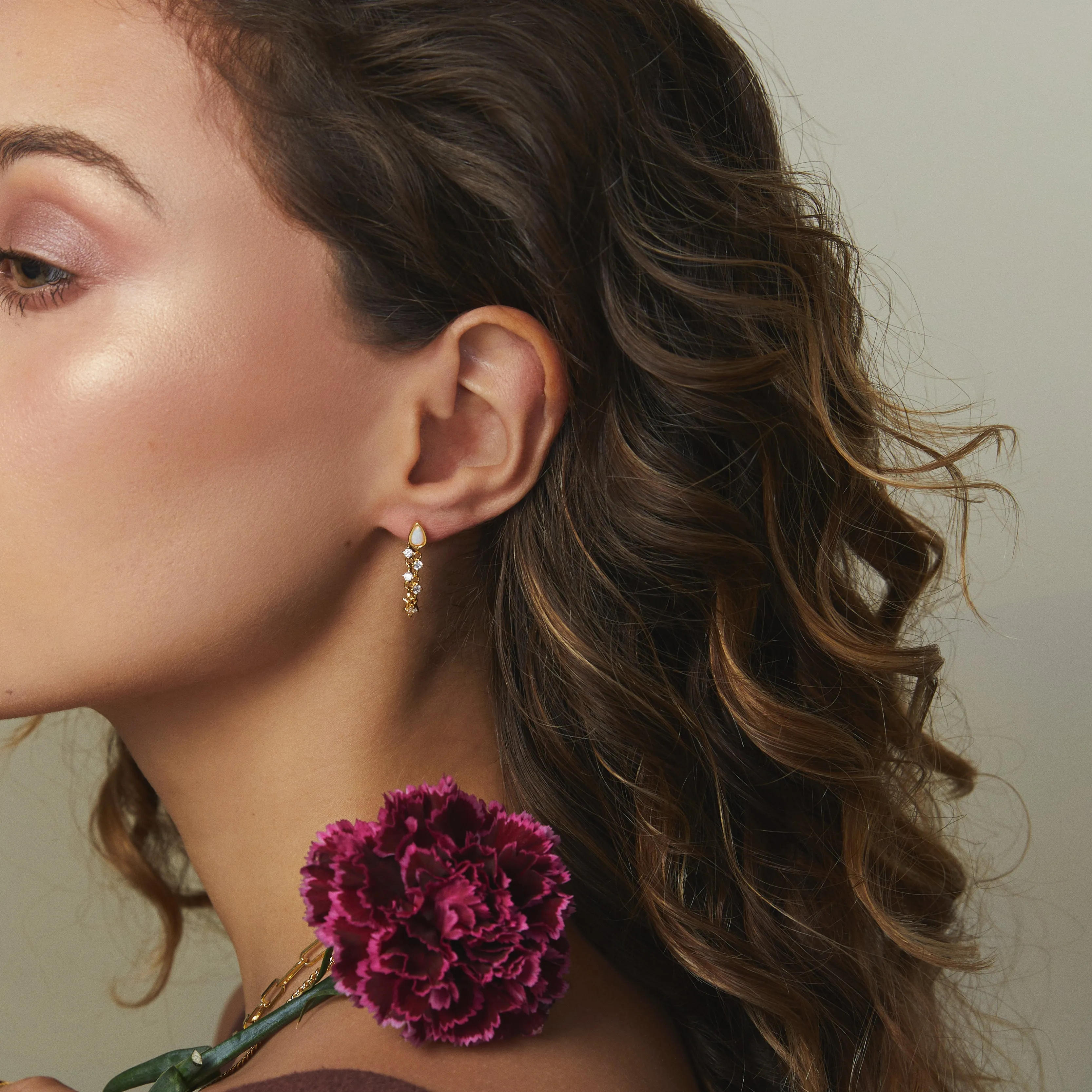 ETTA OPAL CHAIN EARRINGS GOLD