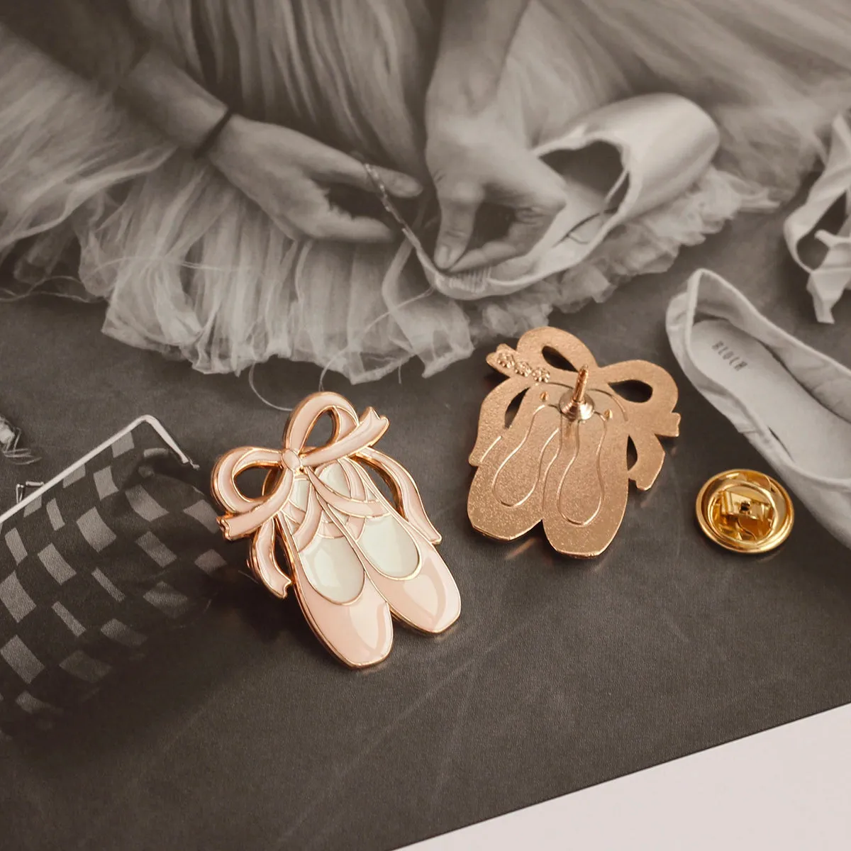 Exquisite Ballet Shoe Brooch