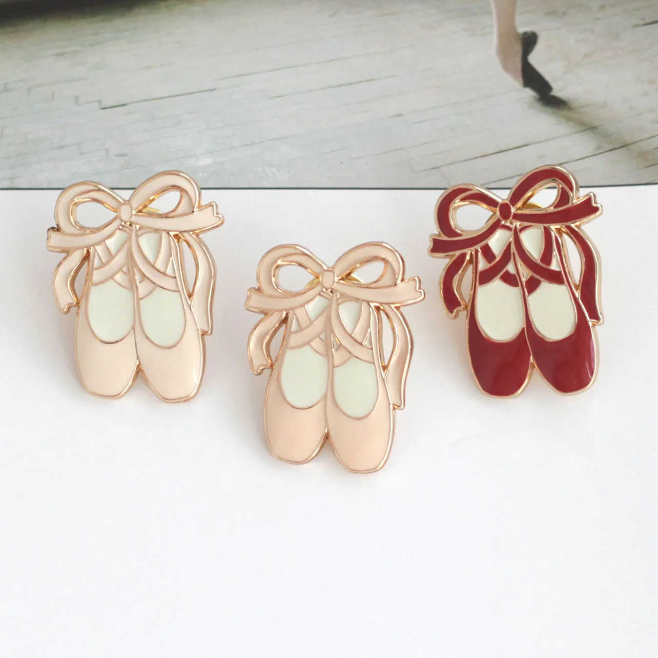 Exquisite Ballet Shoe Brooch