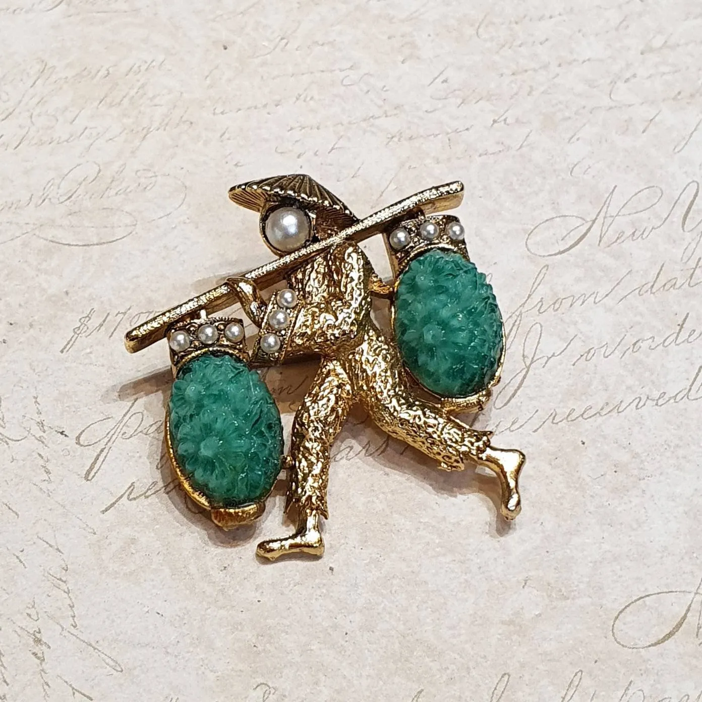 Exquisite brooch Gold Jade Green Pearl Vintage Asian Man Water Carrier