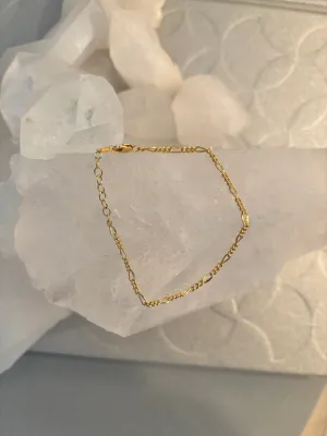 Finny | Figaro Chain Bracelet