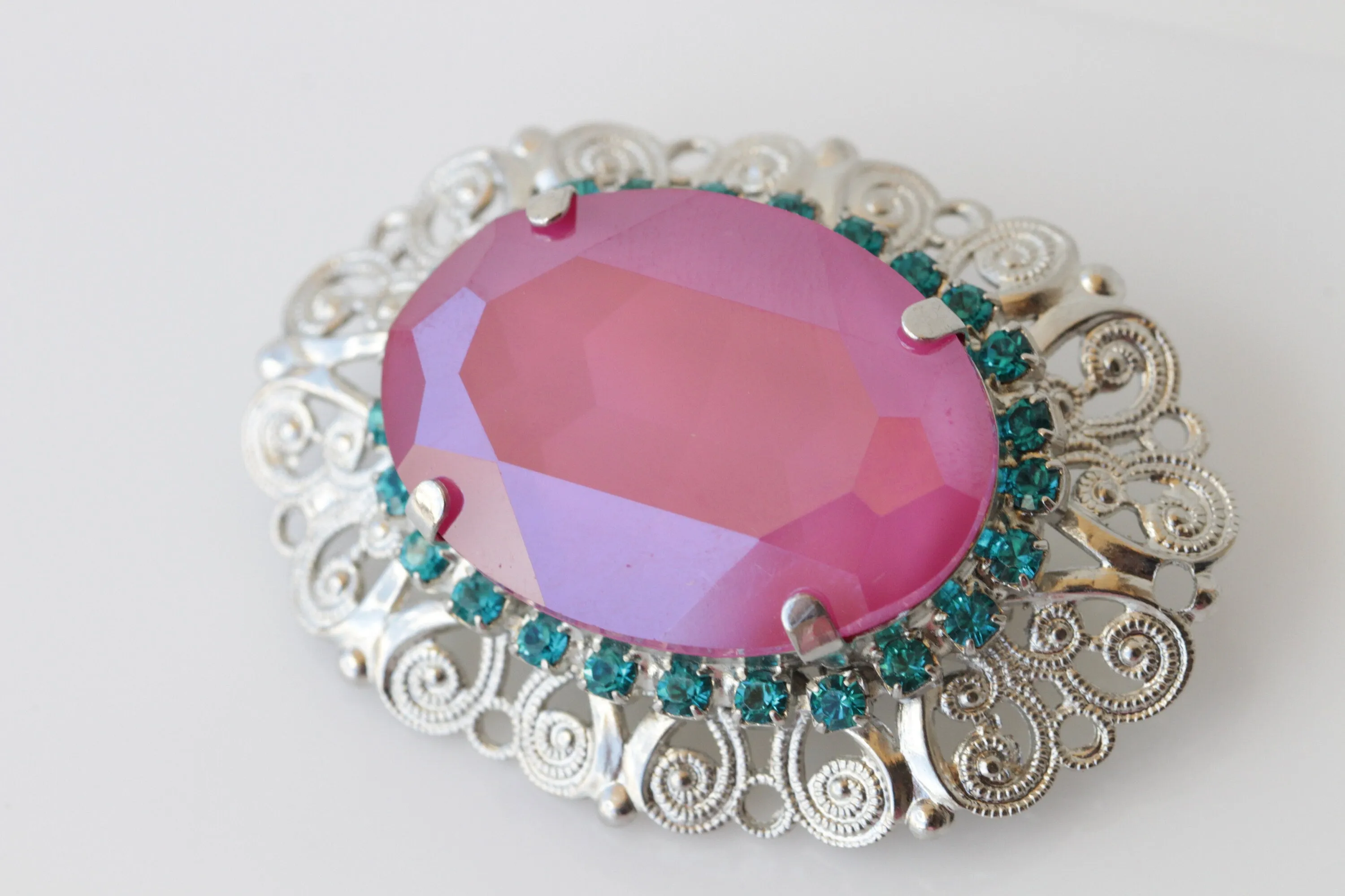 FUCHSIA TURQUOISE BROOCH