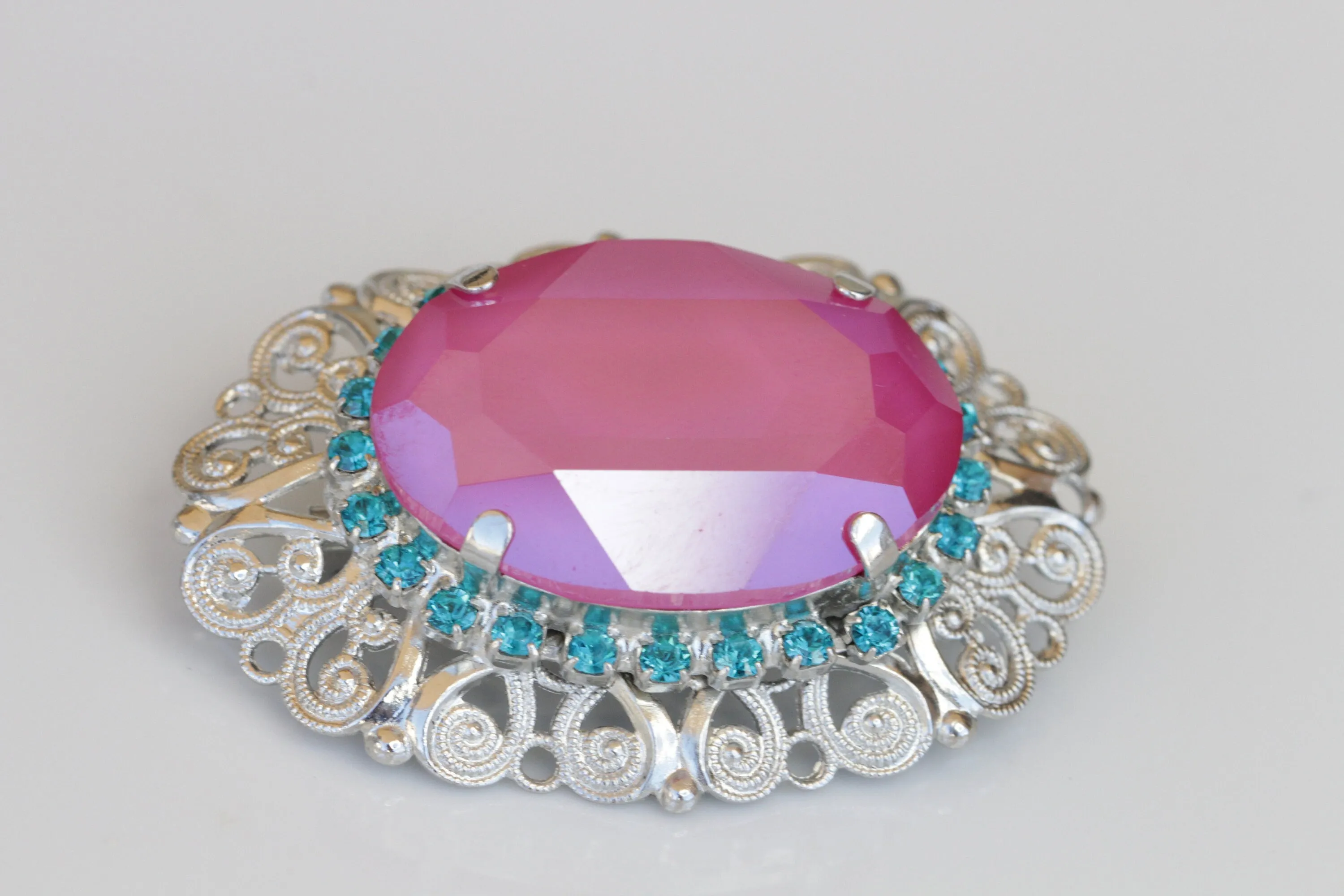 FUCHSIA TURQUOISE BROOCH