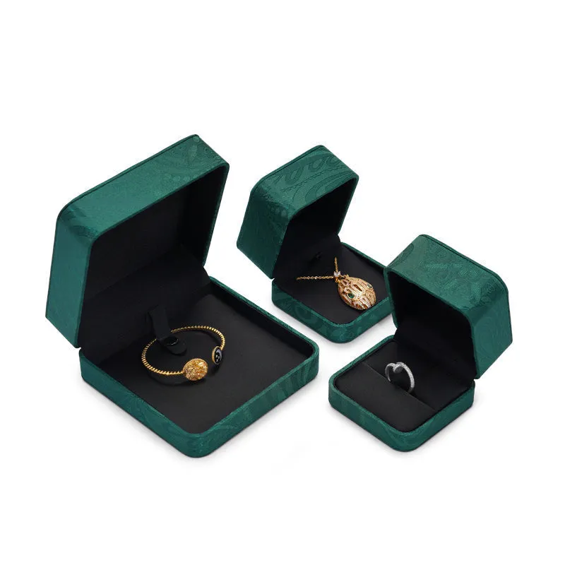 Green Silk Bracelet Chain Gift Box H118