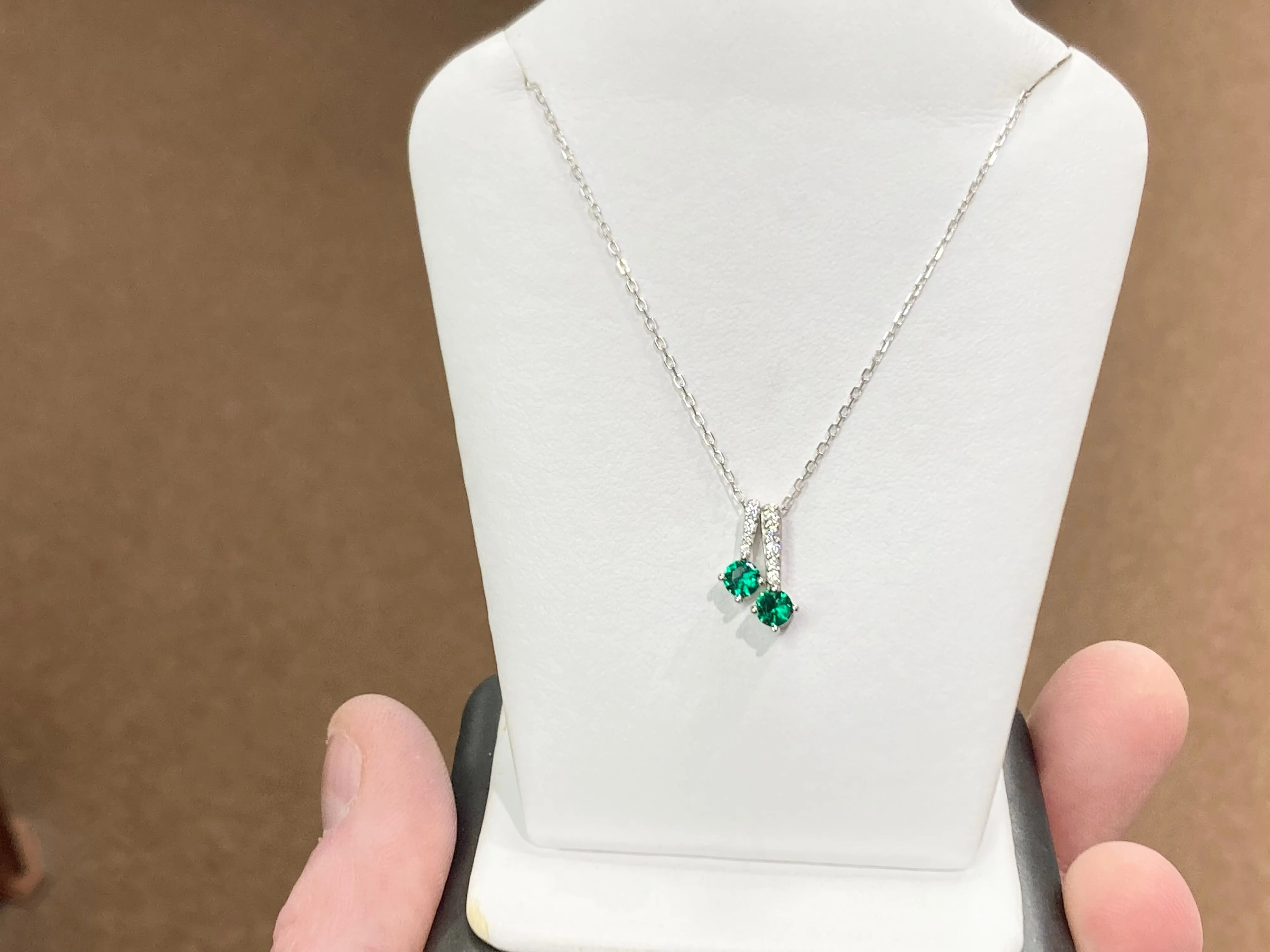 Green Swarovski Zirconia Pendants And Chain