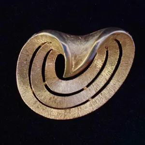 Late 50s/ Early 60s JJ (Jonette Jewelry) Gold Brooch