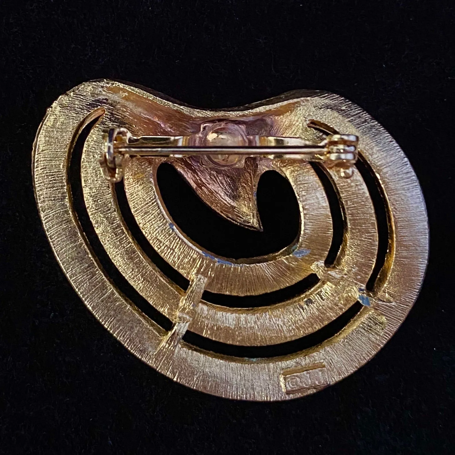 Late 50s/ Early 60s JJ (Jonette Jewelry) Gold Brooch