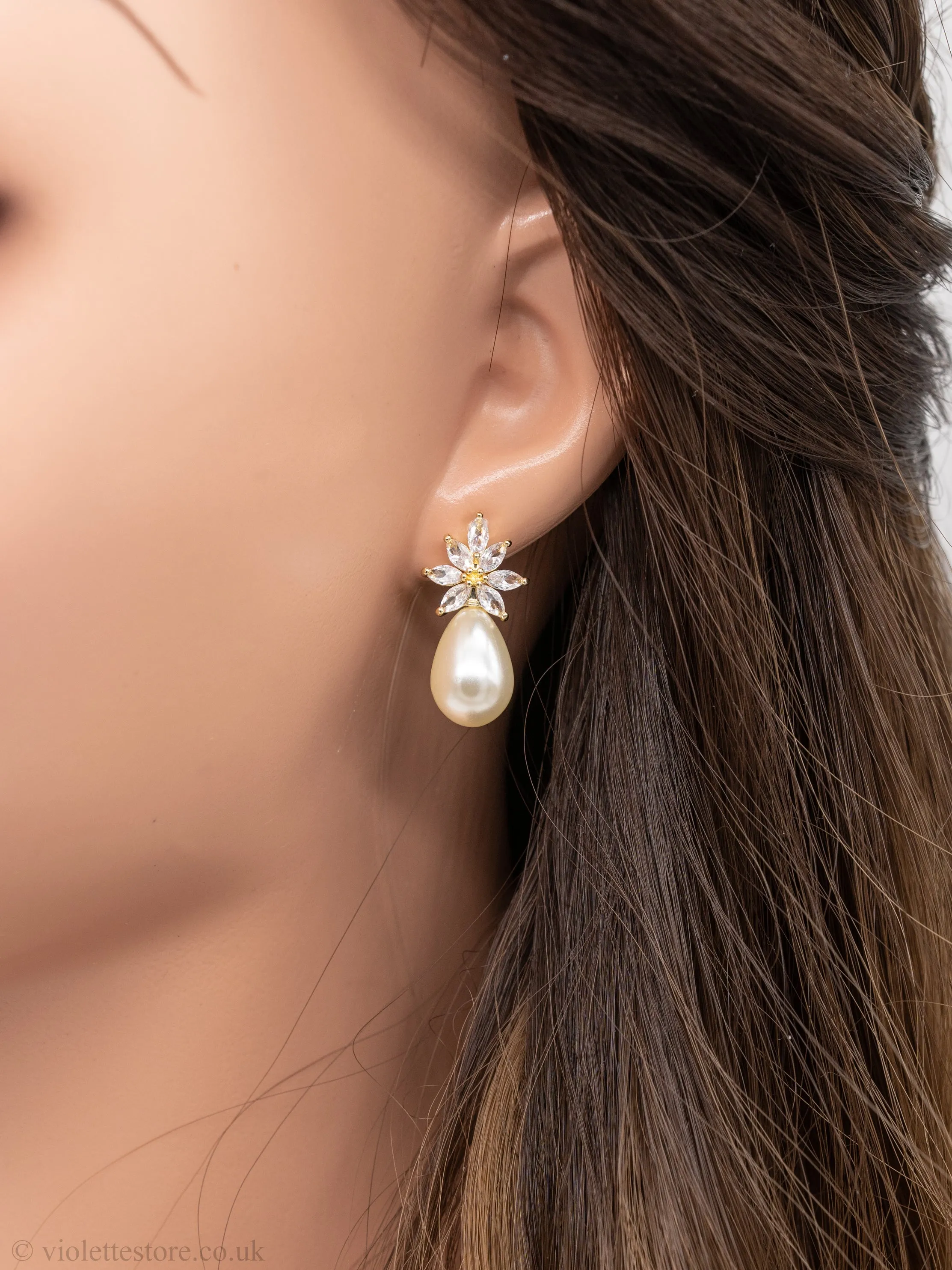 Magda Gold Stud Earrings
