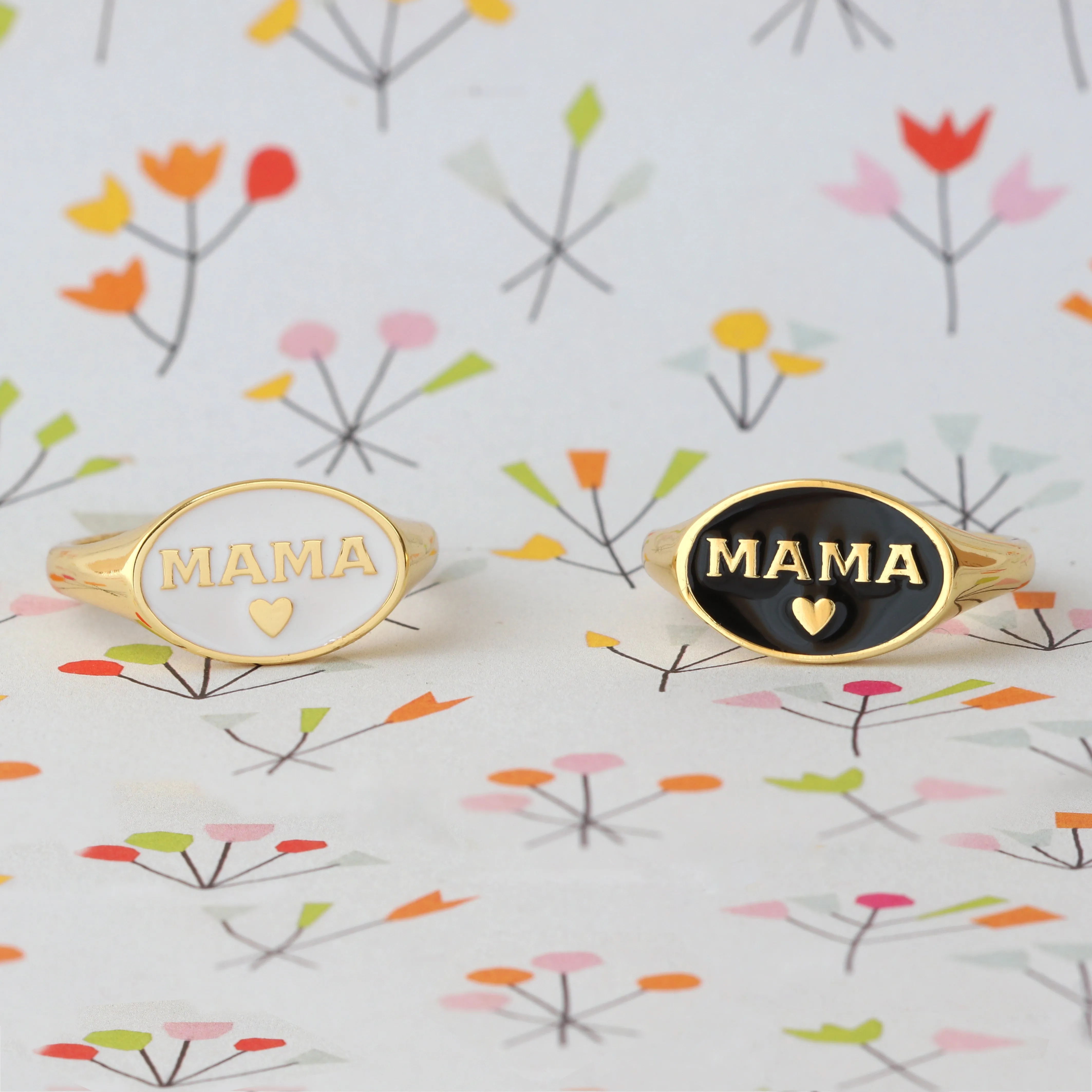 Mama Signet Ring