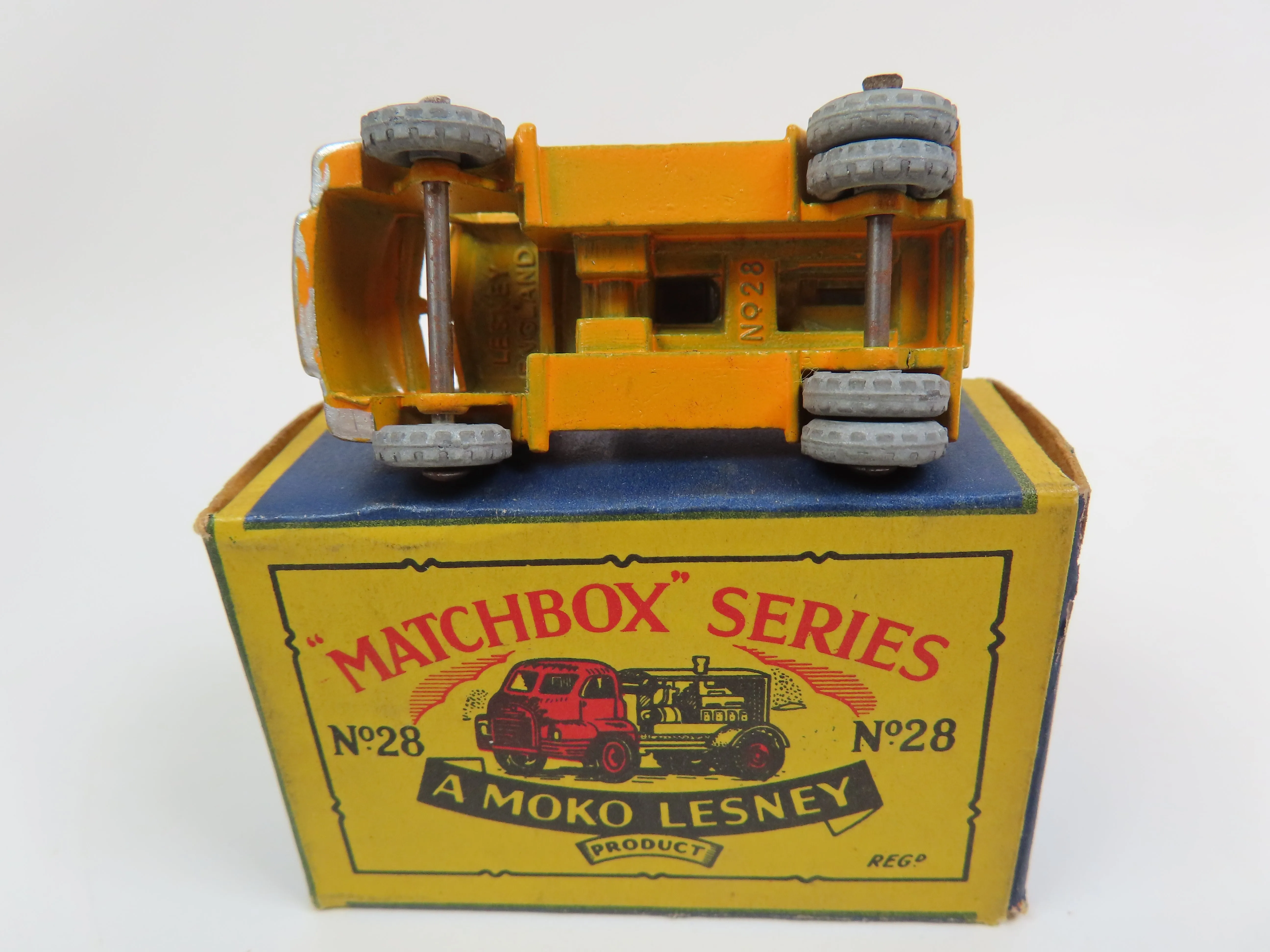 Matchbox 28 Bedford Compressor Truck - Orange/Silver - Mint Boxed!