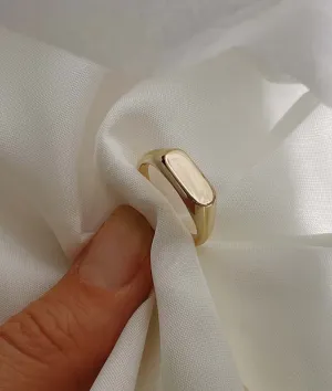 Men's Oval Signet