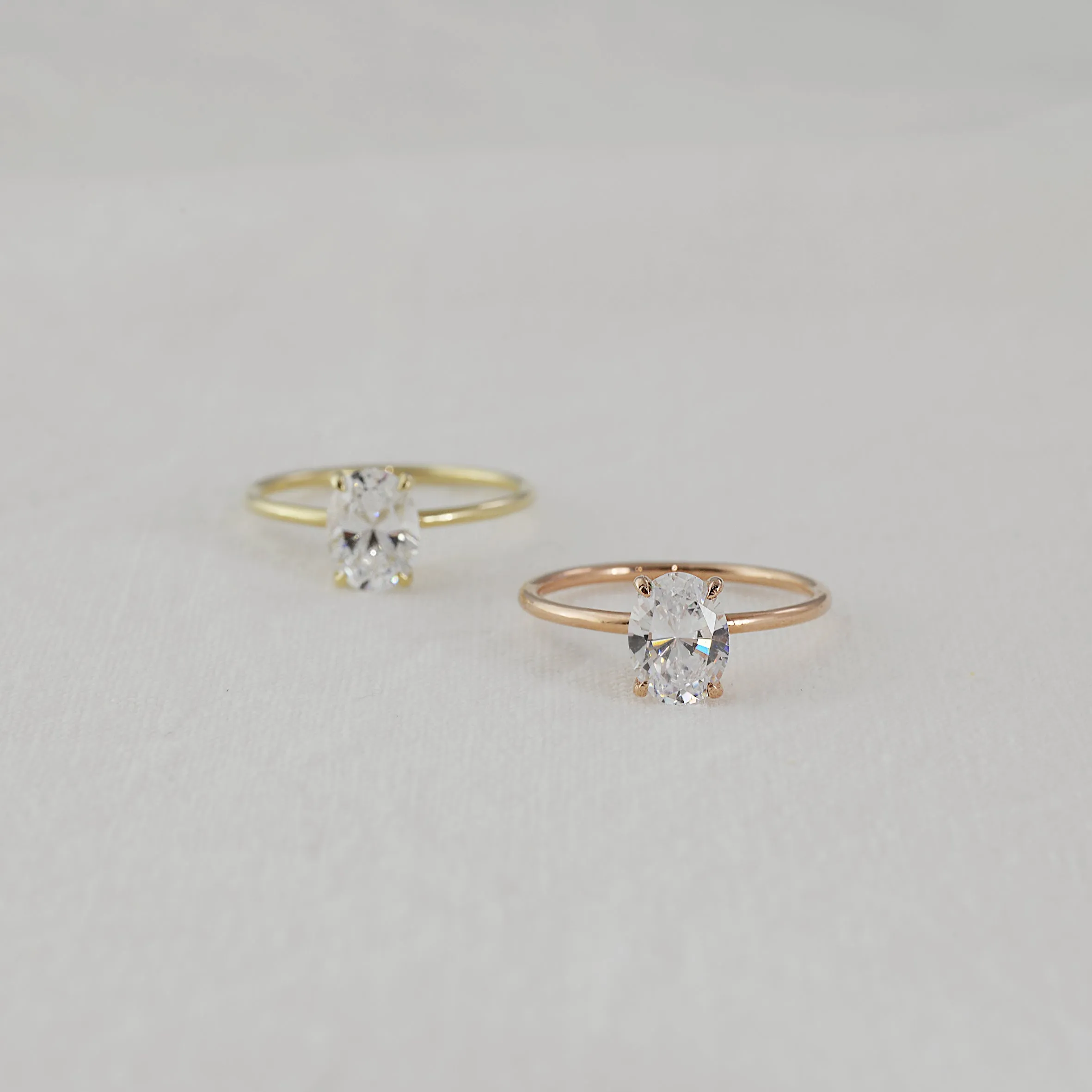 Oval solitaire venus Ring (6x8mm/ medium) - 14K/ 18K Gold