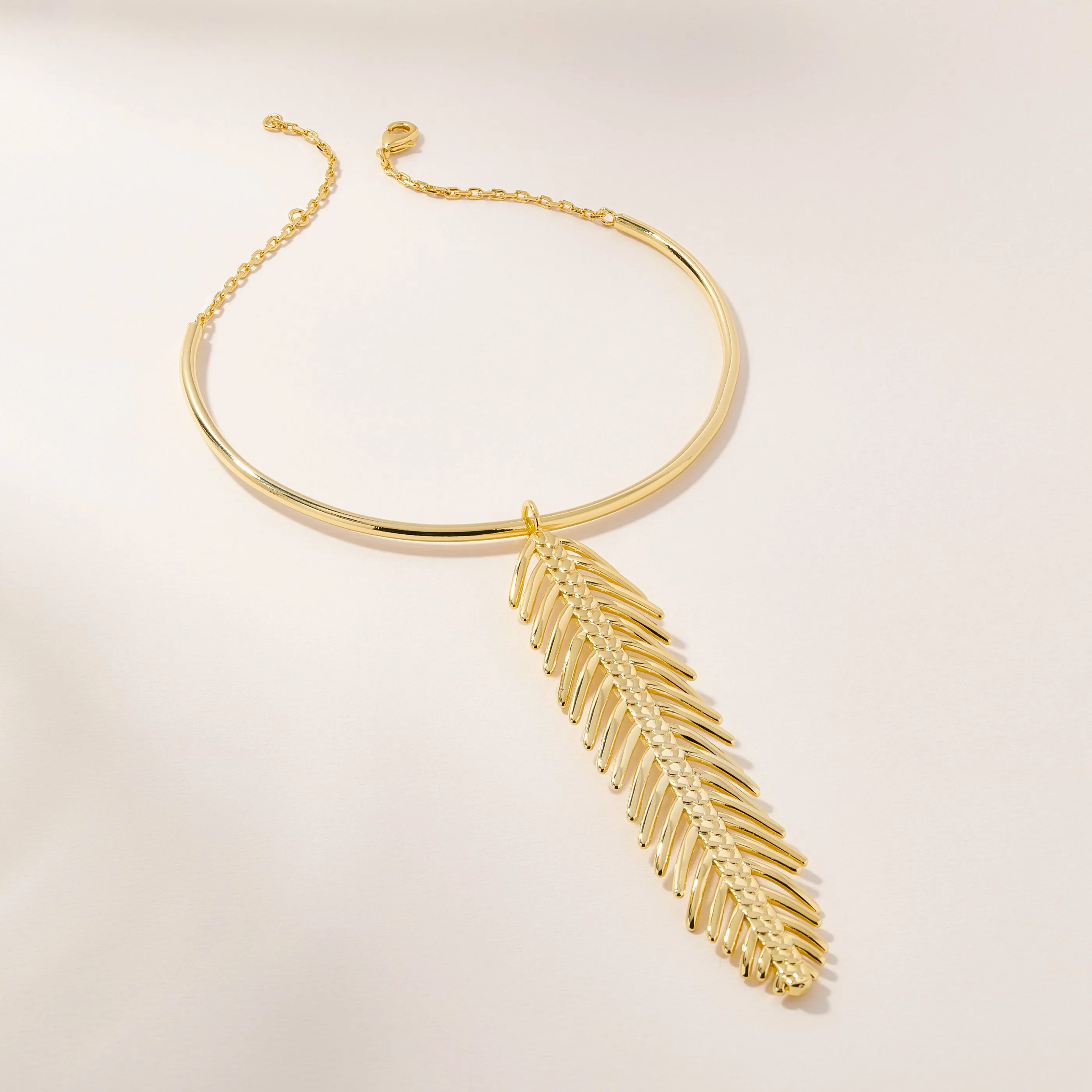 Plume Necklace