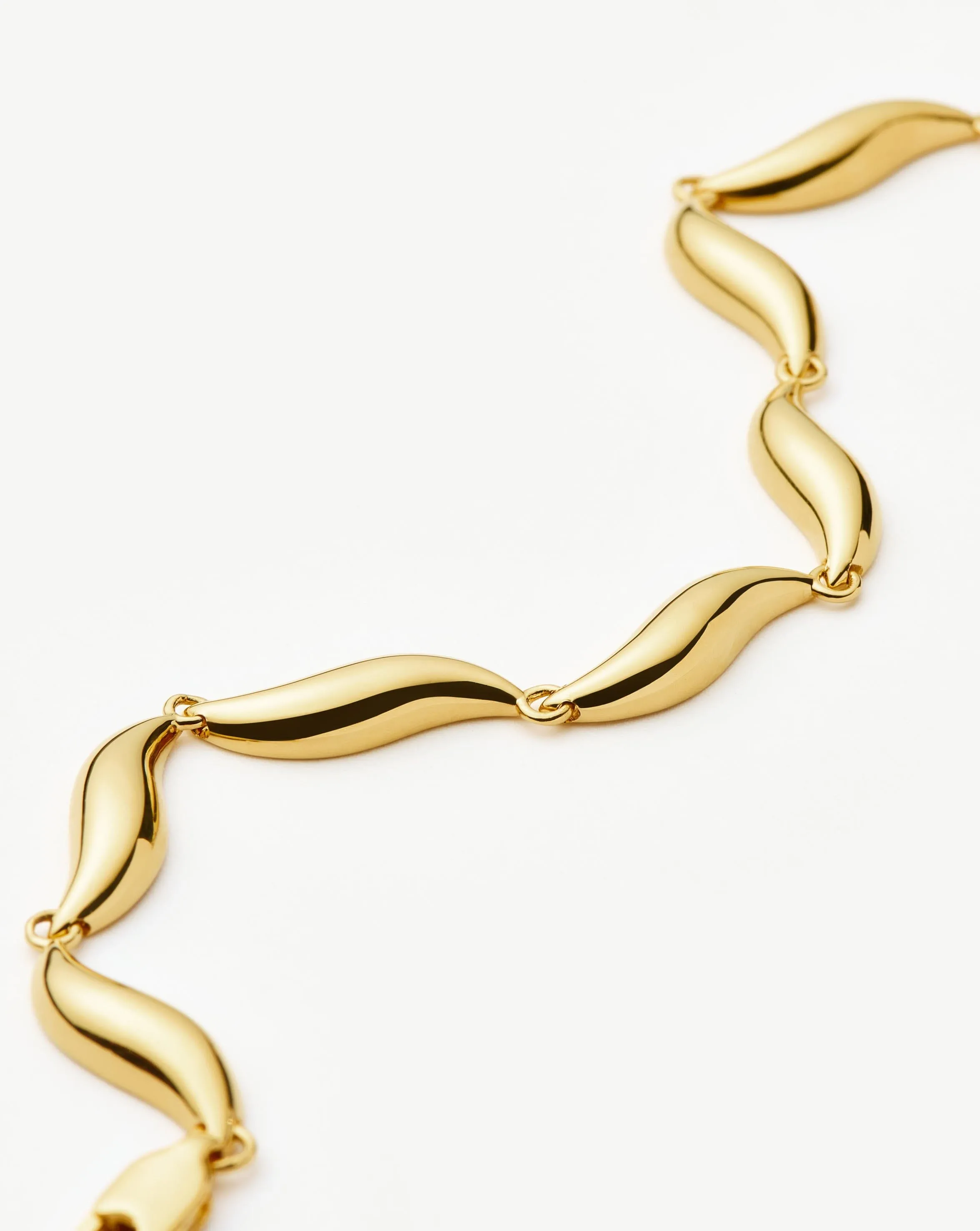 Savi Signature Link Chain Bracelet in Gold