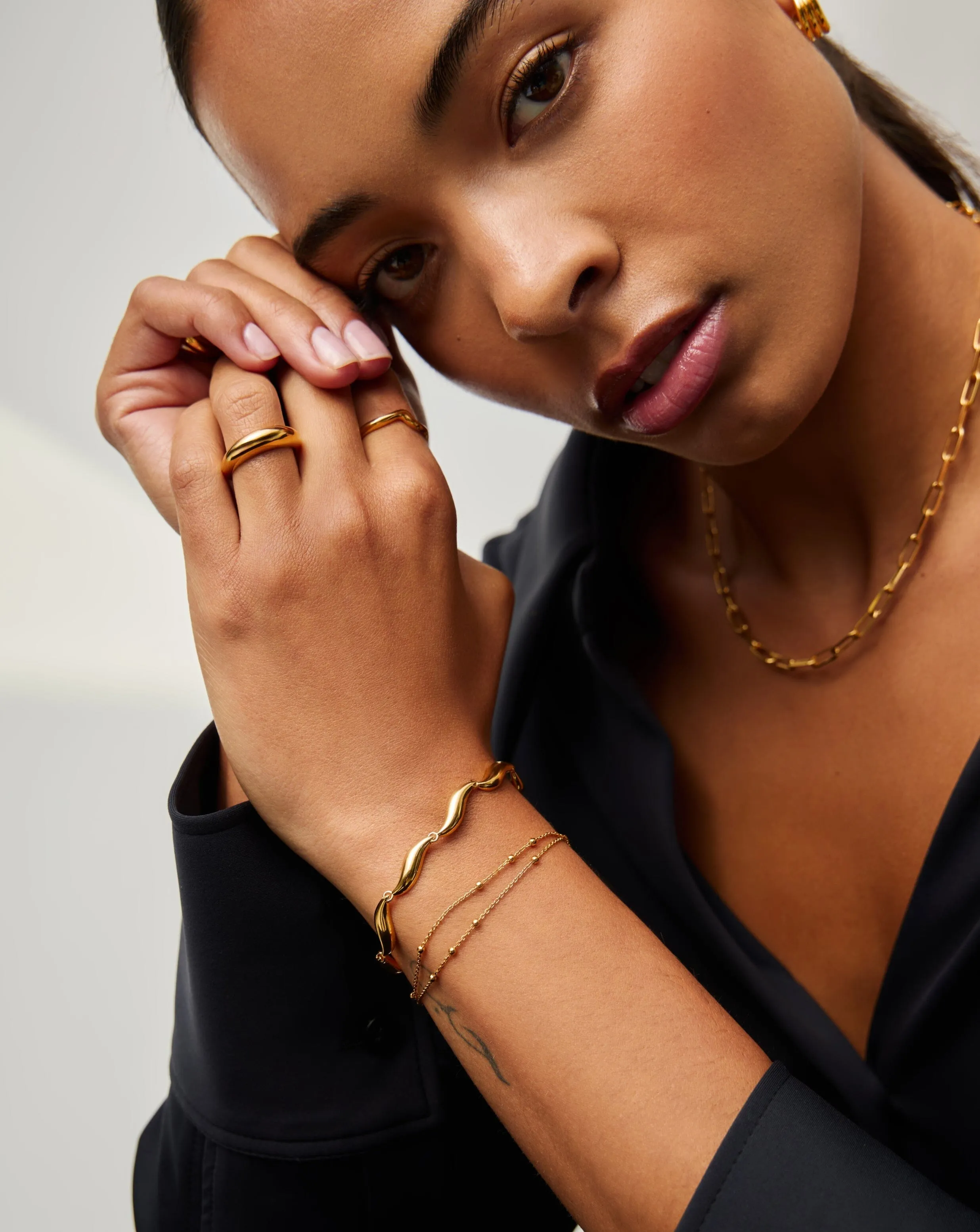Savi Signature Link Chain Bracelet in Gold