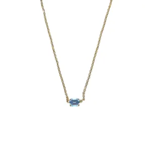 Small Emerald Choker Necklace in "Light Sapphire" - Yellow Gold