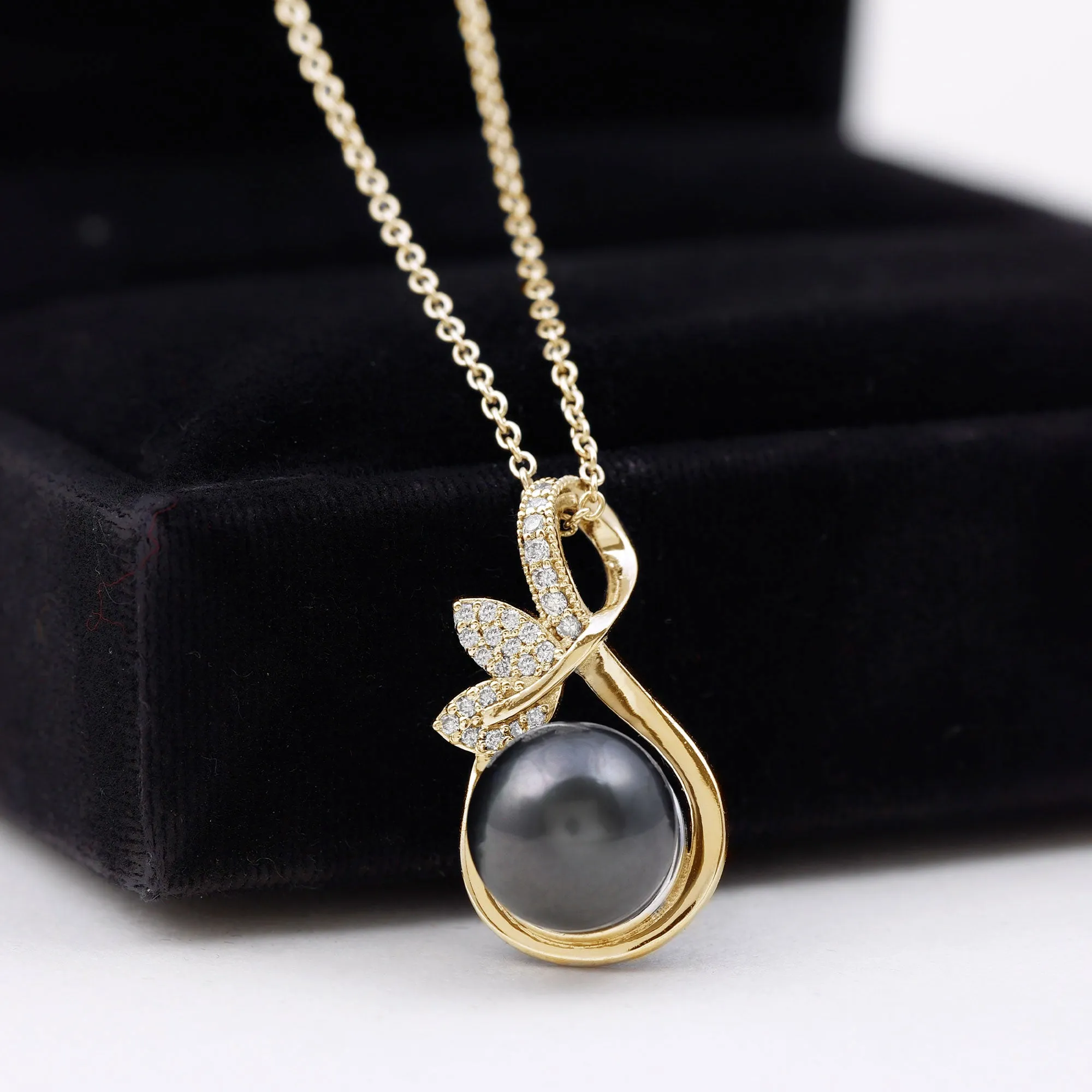 Tahitian Pearl and Diamond Minimal Pendant with Leaf Motif