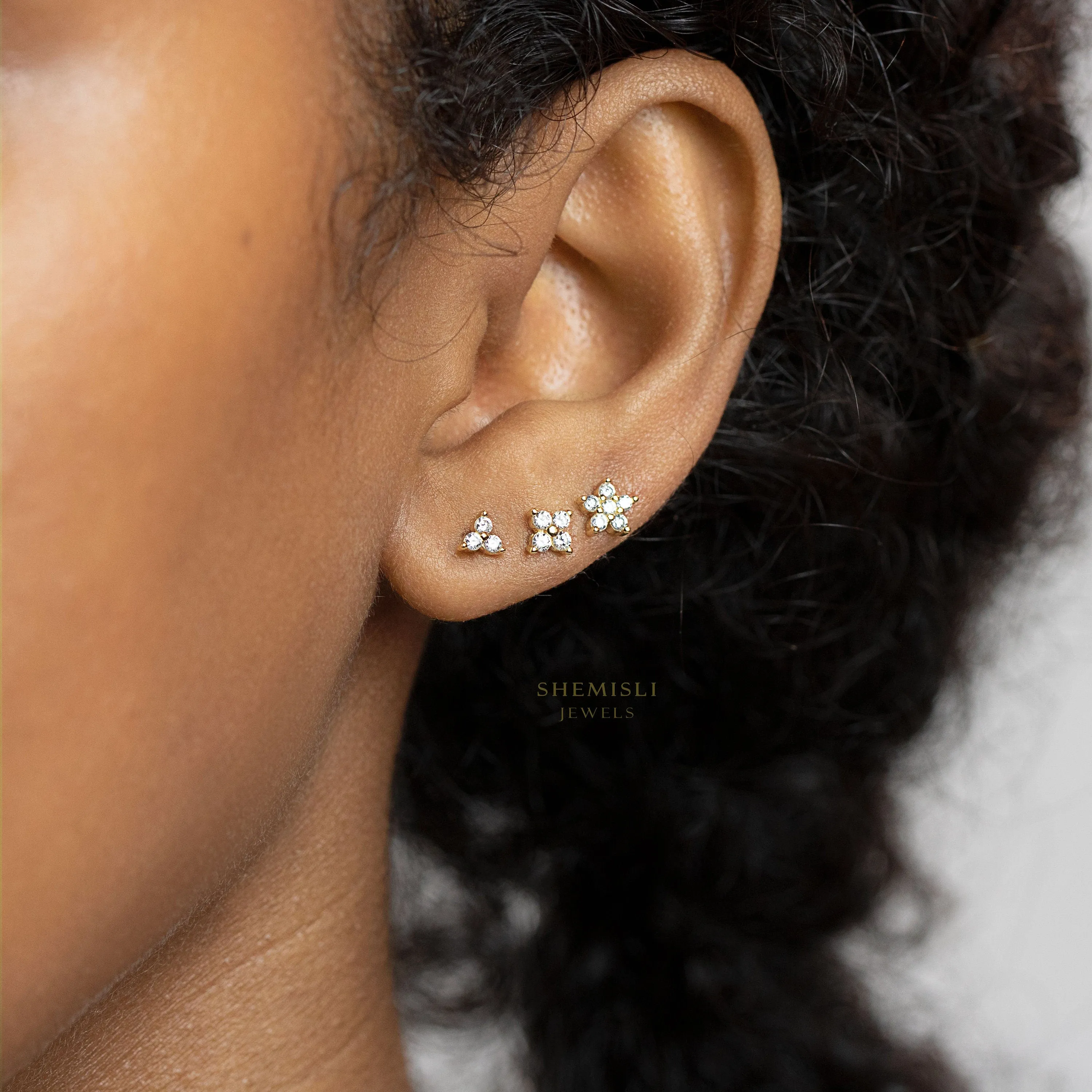 Tiny White Stone Flower Studs, Unisex, Gold, Silver SHEMISLI - SS039, SS040, SS321
