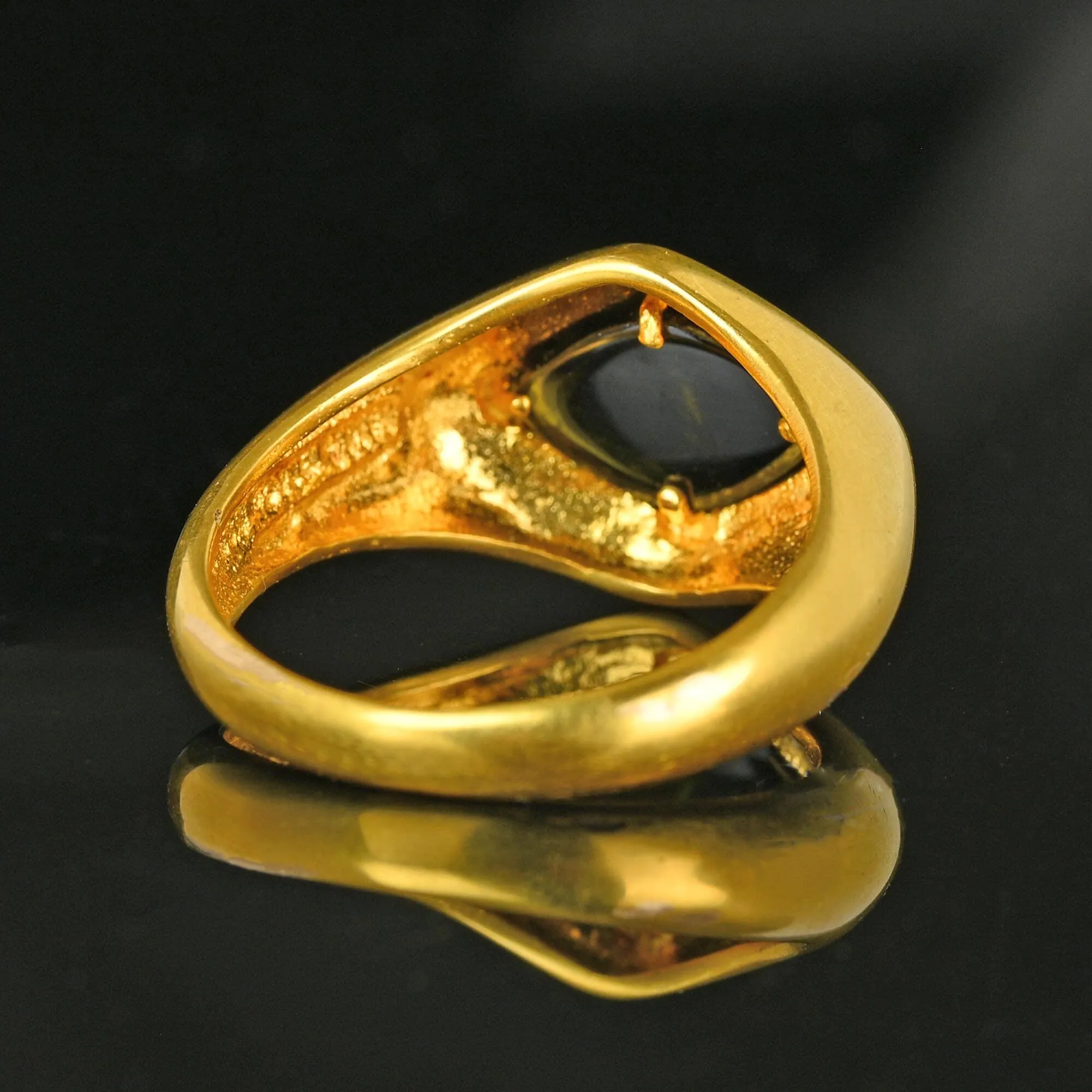 Vintage 14K Gold Sugarloaf Cabochon Green Tourmaline Ring